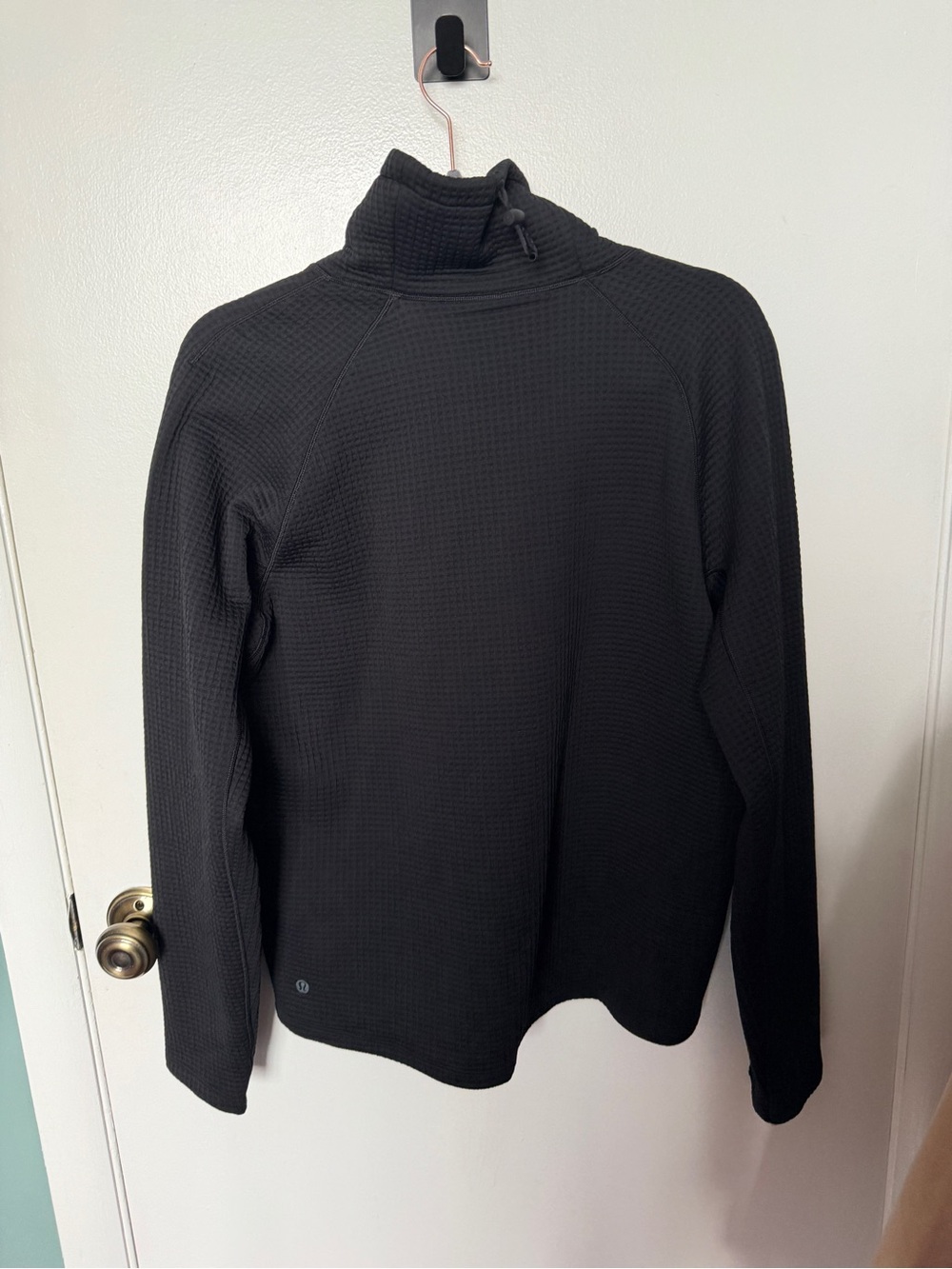 Lululemon Waffle-Knit Funnel-Neck
Long-Sleeve Shirt Black - Picture 6 of 8